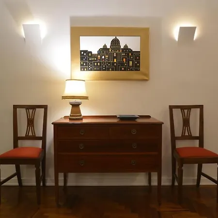 Apartment Historic Centre Luxurious House Ac And Wi-fi Rome