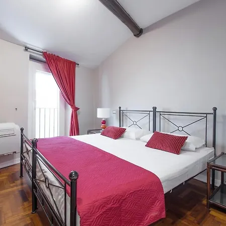 Historic Centre Luxurious House Ac&wi-fi